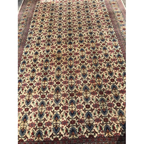 975A - Lovely early Persian style patterned rug measuring 126 inches x 82 inches - COLLECTION ONLY OR ARRAN... 