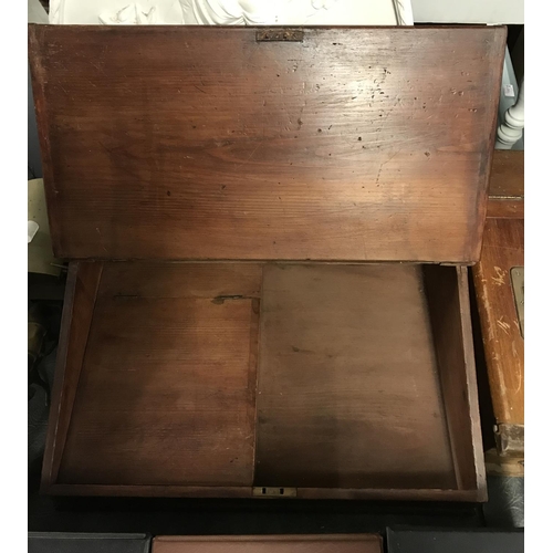 220 - PORTABLE VINTAGE DESK TOP