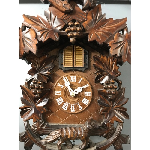 462A - LOVELY BLACK FOREST CUCKOO CLOCK - CLOCKS AND WATCHES ARE NOT TESTED