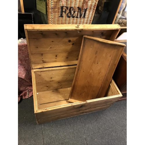 530C - EARLY PINE CHEST WITH REMOVEABLE TRAY 39