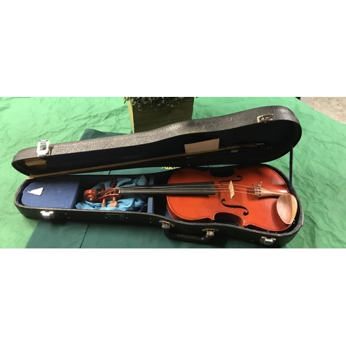 146 - CASED STUDENTS VIOLIN