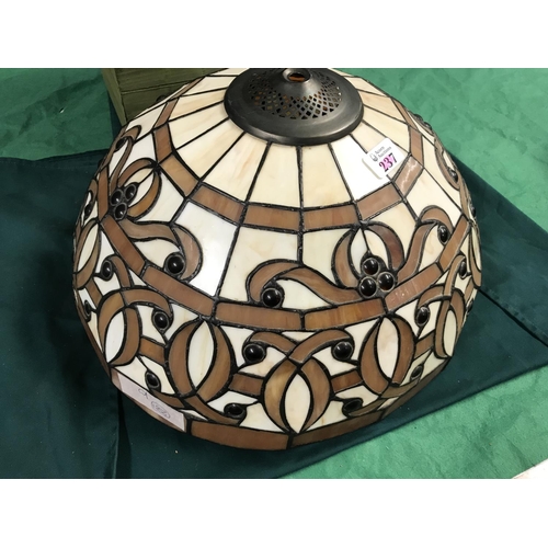 237 - TIFFANY STYLE LIGHT SHADE 16