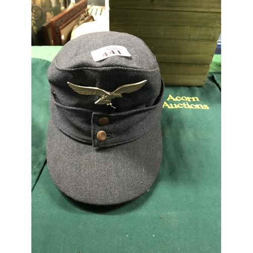 441 - MILITARY HAT WITH BADGE