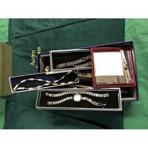 208A - BOX OF MIXED COSTUME JEWELLERY