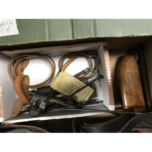 226 - BOX OF MIXED MILITARY ITEMS