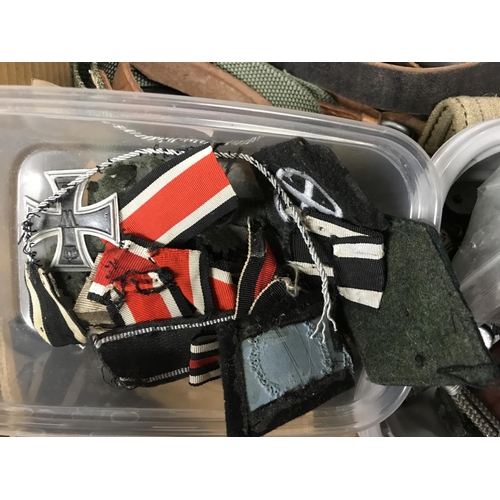 226 - BOX OF MIXED MILITARY ITEMS