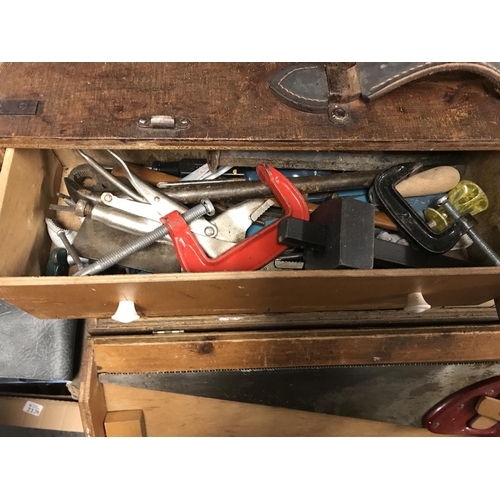 243 - HEAVY VINTAGE CARPENTERS TOOL BOX WITH LARGE QTY OF TOOLS INSIDE - COLLECTION ONLY