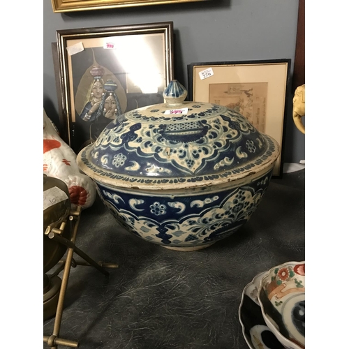 273 - EARLY VERY LARGE ORIENTAL LIDDED POT A/F HAS BEEN REPAIRED 15