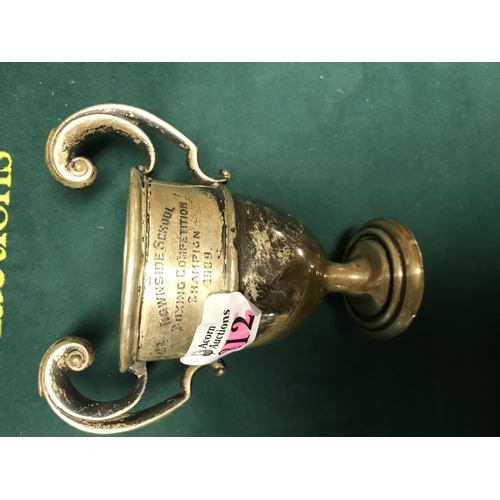 812 - SILVER HALLMARKED 1909 BOXING TROPHY - WEIGHT 98 GRAMS