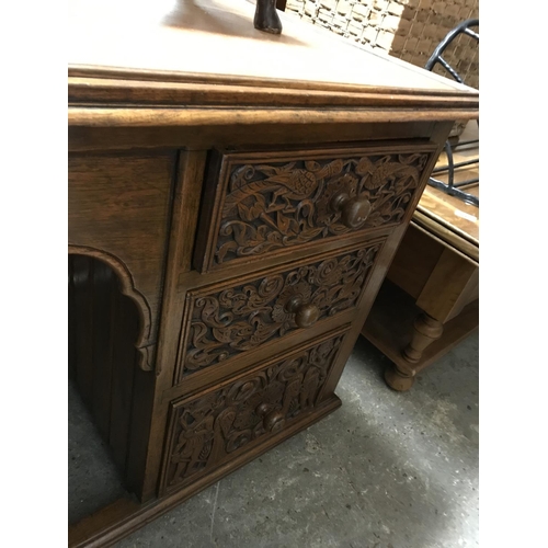 27 - Beautiful small heavily carved ornate 3 drawer desk with leather inset top - 39