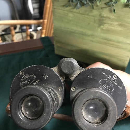 453 - Pair of vintage Biard Prism N05 1940 military binoculars...