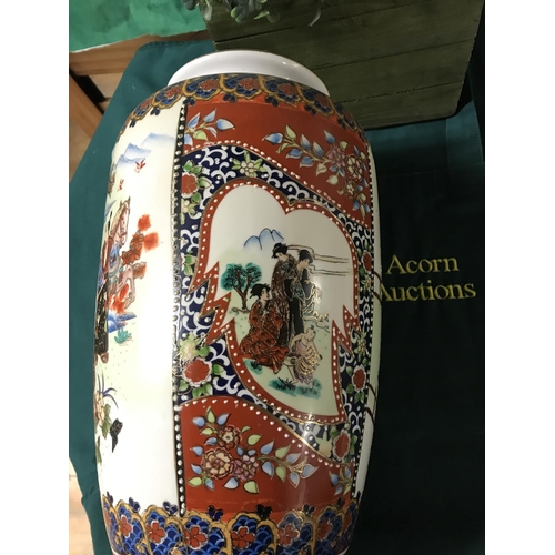 617 - Large oriental vase standing 14