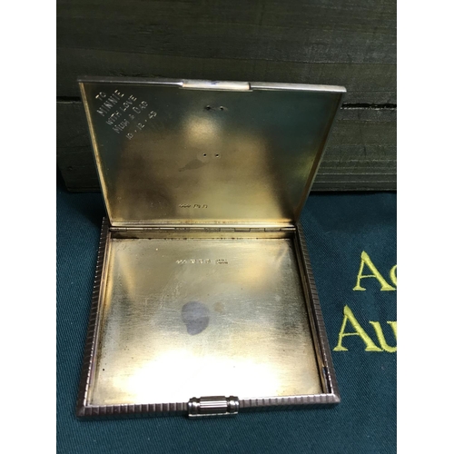 770 - Lovely 1943 Silver hallmarked Asprey cigarette case with possible rose gold detailing