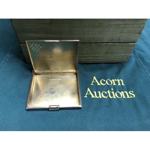 770 - Lovely 1943 Silver hallmarked Asprey cigarette case with possible rose gold detailing