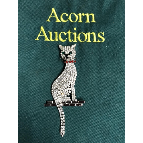 801 - Lovely Butler & wilson cat brooch