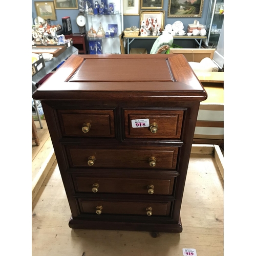 918 - Small 2 over 3 chest of drawers 14