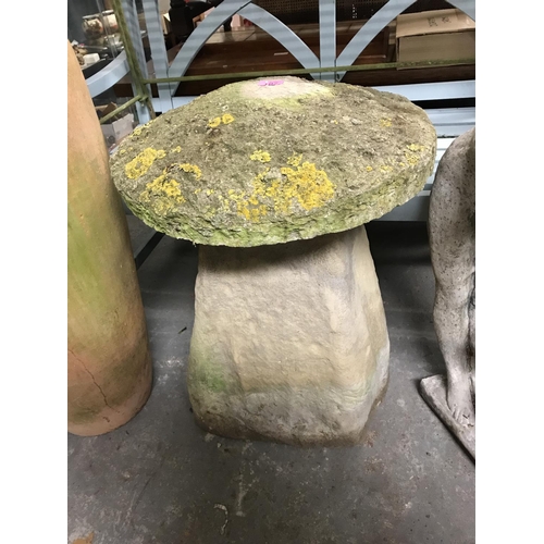 107 - LOVELY VINTAGE HEAVY GARDEN SADDLE STONE - IN 2 SECTIONS - COLLECTION ONLY OR ARRANGE OWN COURIER