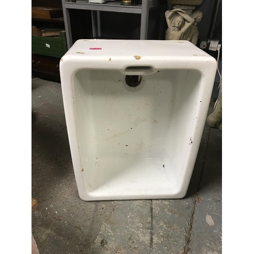 15 - VINTAGE BUTLER SINK - GREAT FOR PLANTING HERBS/FLOWERS ETC - COLLECTION ONLY OR ARRANGE OWN COURIER