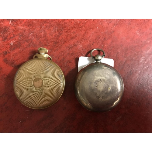 35 - 1 X INGERSOL VINTAGE POCKET WATCH & 1 X OTHER WATCH WHICH HAS THE WINDER MISSING TO THE TOP - WATCHE... 