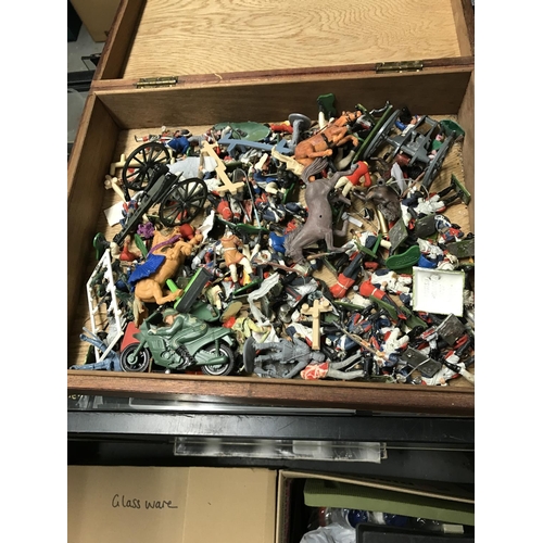 761 - BOX OF TOY SOLDIERS