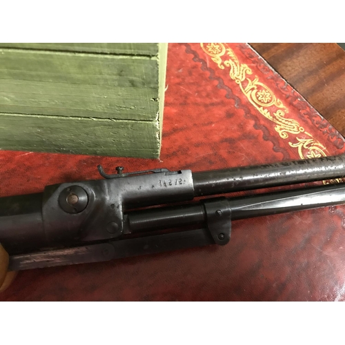 89 - VINTAGE .22 AIR RIFLE