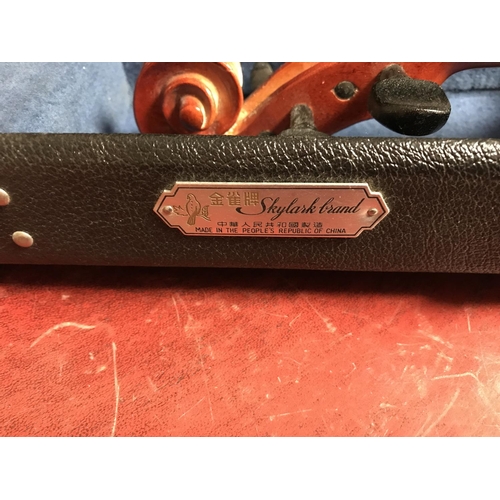 99 - CASED STUDENTS VIOLIN