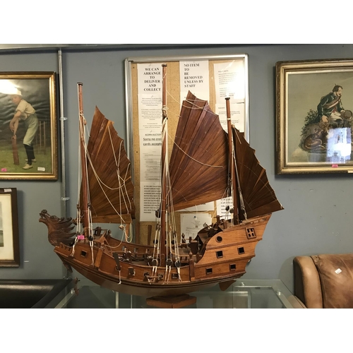 LARGE DETAILED HAND BUILT MODEL OF A CHINES JUNK - SOME SMALL DAMAGE ...