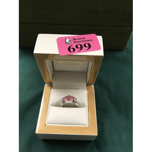 699 - 925 SIVER RING SET STONE - BOX FOR DISPLAY ONLY