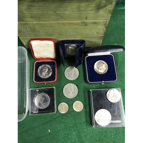 45 - 10 X VARIOUS COINS - MAINLY COMMEMORATIVE