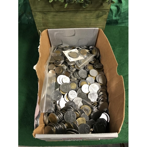 48 - BOX OF APPROX 300 FOREIGN COINS