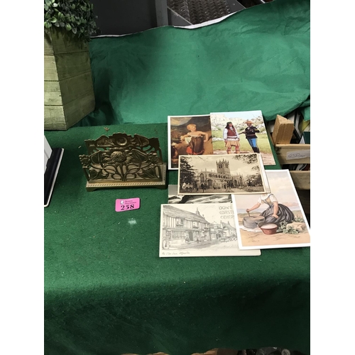 258 - LOVELY ORNATE SMALL BRASS DESK LETTER RACK & QTY OF ASSORTED POSTCARDS