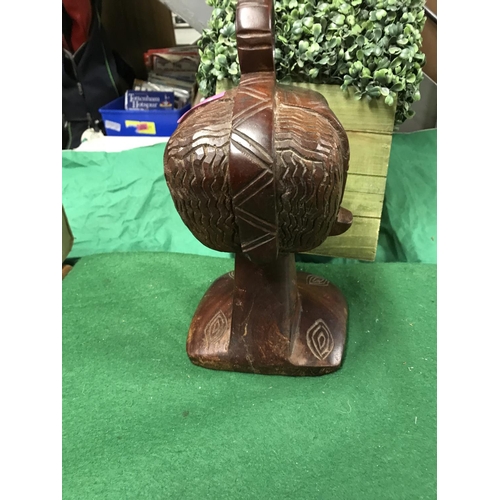 326 - CARVED WOODEN TRIBAL HEAD - 28CMS OVERALL