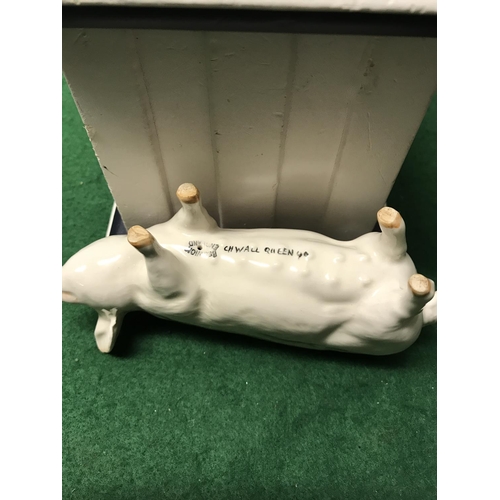 140 - BESWICK PIG 