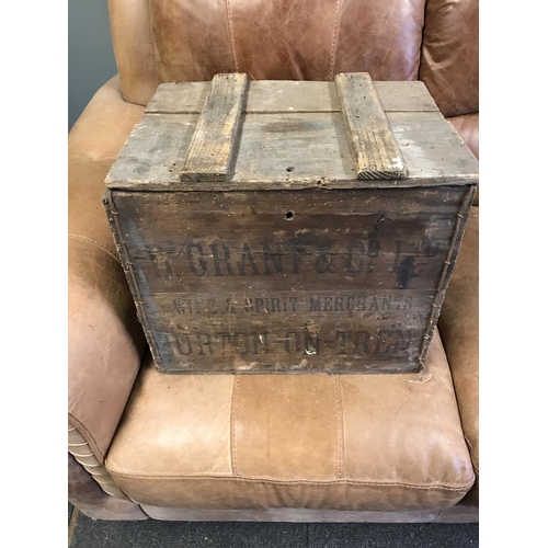 26 - VINTAGE WOODEN LIDDED 1920/ 1930S CRATE FOR B.GRANT BURTON ON TRENT - 40CMS X 30CMS X 34CMS