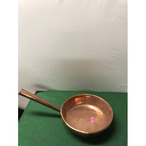 486 - LOVELY EARLY HEAVY COPPER PAN - HANDLE TO END 55CMS