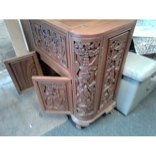 5 - LOVELY ORNATE CARVED HOME BAR WITH OPENING DOORS & MIRRORED SECTION AND SLIDING TRAY - 90CMS W X 105... 