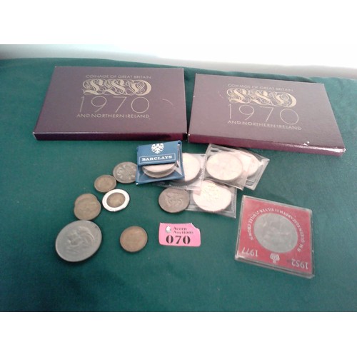 70 - QTY OF MIXED COINS INC COMMEMORATIVE & 1970S PROOF GB SETS