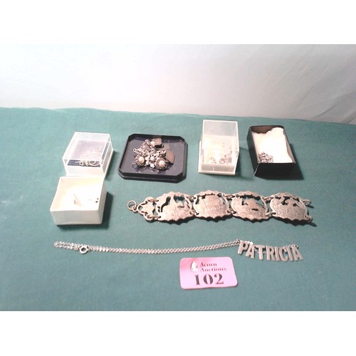 102 - pAIR OF VINTAGE SILVER CUFFLINKS AND OTHER JEWELLERY