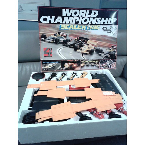 305 - BOXED WORLD CHAMPIONSHIP SCALECTRIX SET WITH EXTRAS