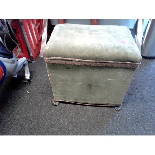 498 - VINTAGE LINEN BOX IN GREEN VELOUR UPHOLSTERY WITH METAL CLAW FEET AND HANDLES -55CMS W X 52CMS H X 4... 