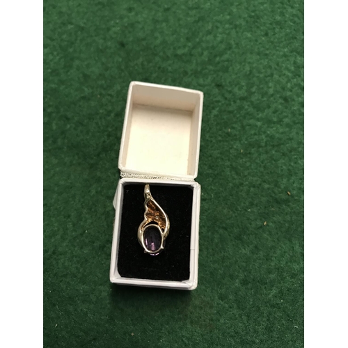 135 - VERY PRETTY 9CT GOLD PENDANT SET STONE - BOX FOR DISPLAY ONLY