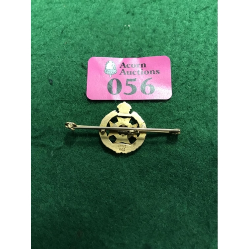 56 - LOVELY 15CT GOLD & ENAMEL  SWEETHEART MILITARY BROOCH FOR THE RIFLE BRIGADE - WATERLOO & PENINSULA