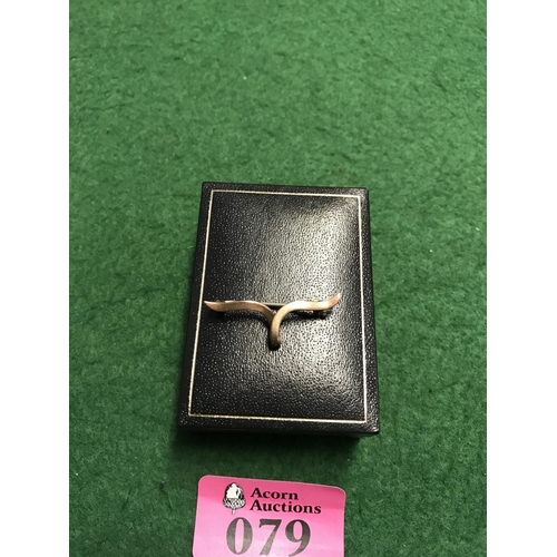 79 - LOVELY VINTAGE 9CT GOLD BROOCH - 1.5GRMS - BOX FOR DISPLAY ONLY