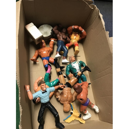 192 - BOX OF APPROX 20 WRESTLING FIGURES MAINLY BY TITAN TRON 1999 JAKKS