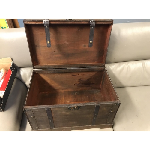 258 - WOODEN STORAGE TRUNK WITH METAL & LEATHER FITTINGS - 58CMS W X 38CMS H X 36CMS D - COLLECTION ONLY O... 