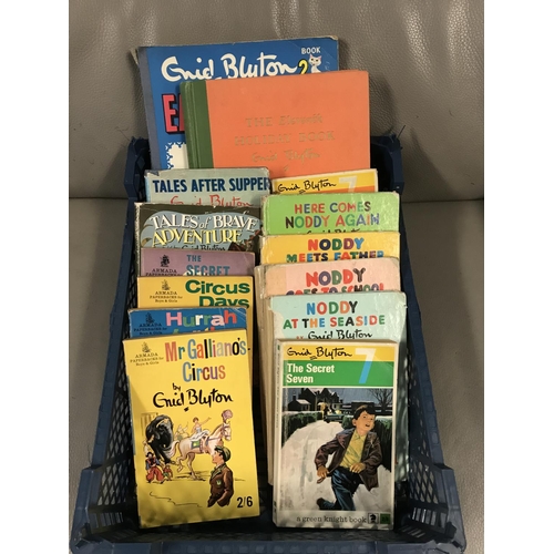 359 - QTY OF VINTAGE ENID BLYTON BOOKS - APPROX 14