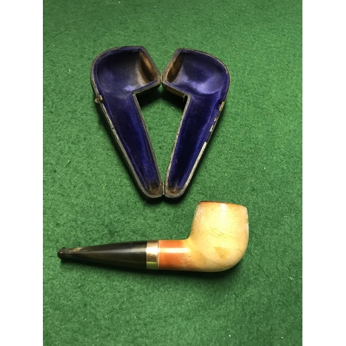 512 - VINTAGE CASED SMOKERS PIPE WITH BAND POSSIBLY GOLD