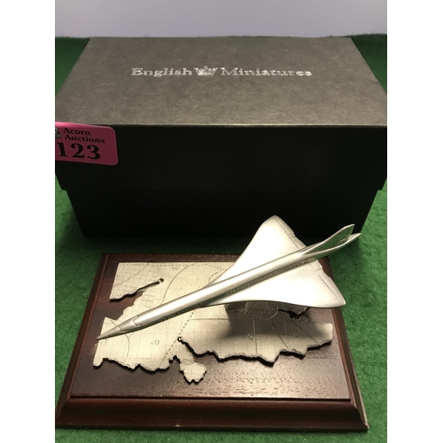 123 - BOXED ENGLISH MINIATURES PEWTER CONCORDE -1995