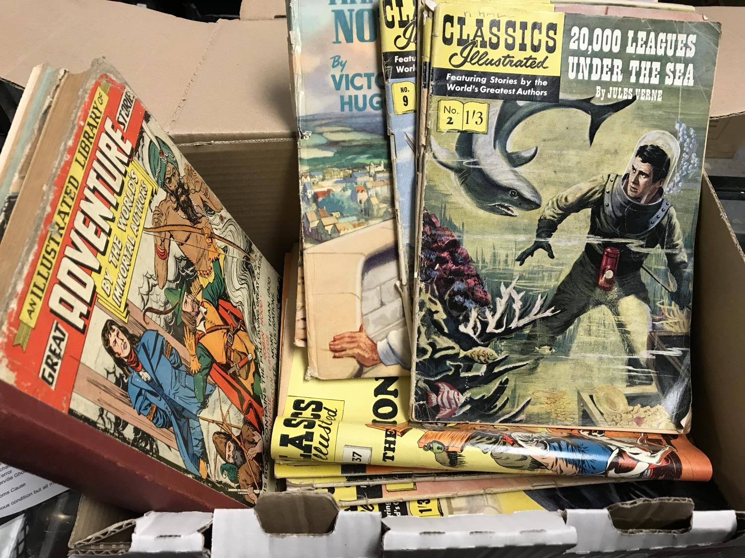 APPROX 31 CLASSICS ILLUSTRATED & CHILDS ANNUALS