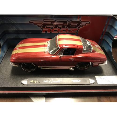 196 - MAISTO PRO RODZ 1965 CORVETTE MODEL